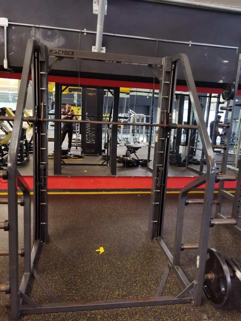 Smith Machine Cybex - USADOSGYM